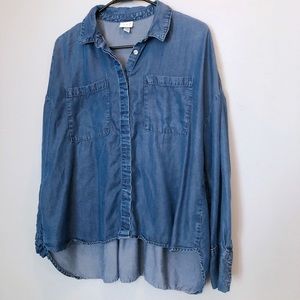 🆕 A New Day Chambray L/S Top Medium